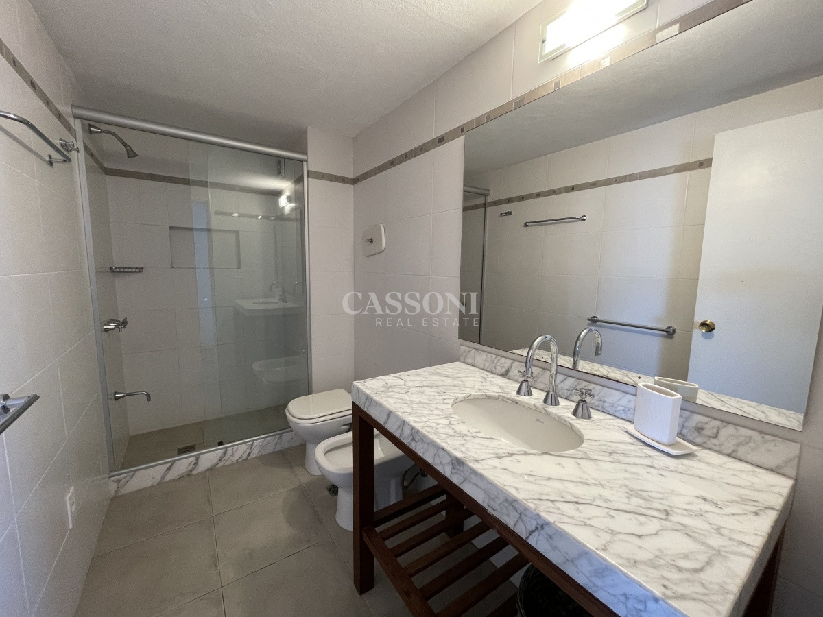 Apartamento ID.3994 - APARTAMENTO EN PENINSULA 3 DORMITORIOS 2 BAÑOS VENTA Y ALQUILER TEMPORAL