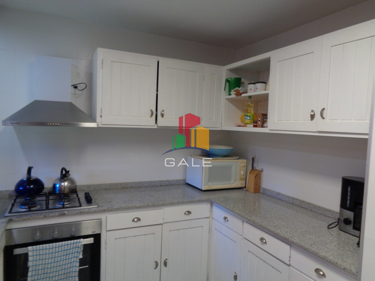 Casa ID.474 - Alquiler anual y venta  hermosa casa en zona de prestigio, alquiler en Punta del Este, barrio Beverly Hills