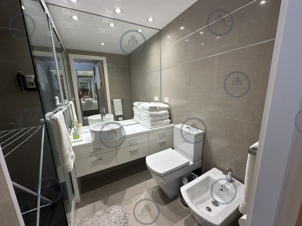 Apartamento ID.2402 - ESPECTACULAR ESTADO EDIFICIO EN ZONA DE ENJOY ALEXANDER 