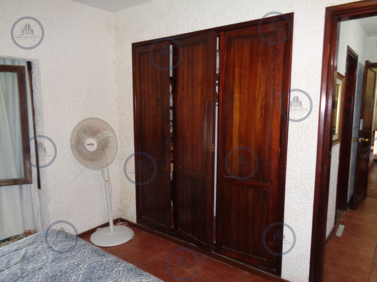 Casa ID.671 - Casa en zona de prestigio, alquiler en Punta del Este, barrio Beverly Hills
