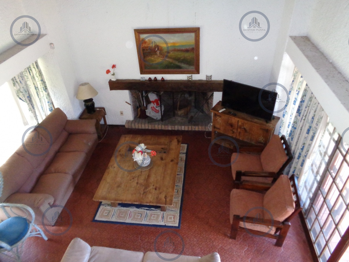 Casa ID.671 - Casa en zona de prestigio, alquiler en Punta del Este, barrio Beverly Hills