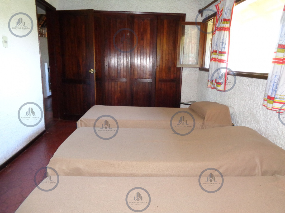 Casa ID.671 - Casa en zona de prestigio, alquiler en Punta del Este, barrio Beverly Hills