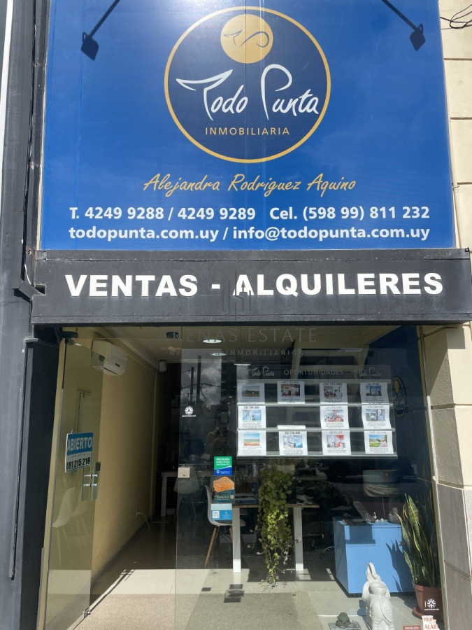 Local Comercial ID.1884 - Local en zona comercial, excelente ubicacion ideal todo el año