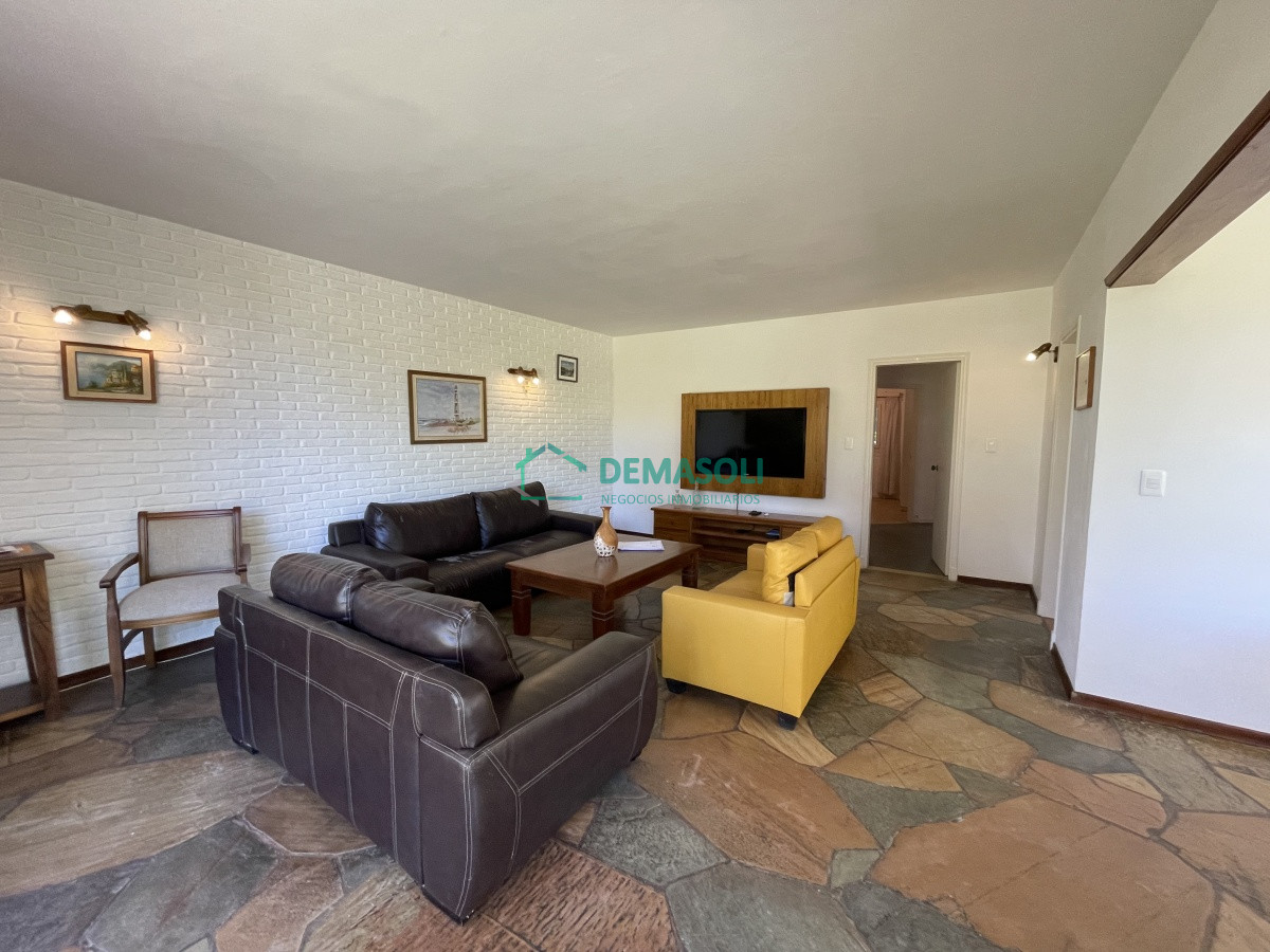 Casa ID.577 - CASA EN VENTA EN PUNTA DEL ESTE 3 DORMITORIOS