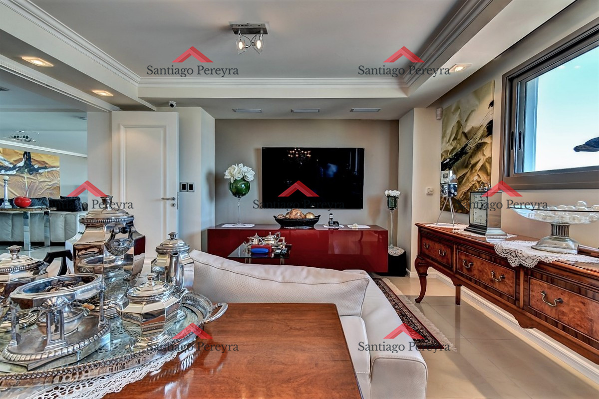 Apartamento ID.5299 - Espectacular semipiso en venta, Punta del Este, Oportunidad