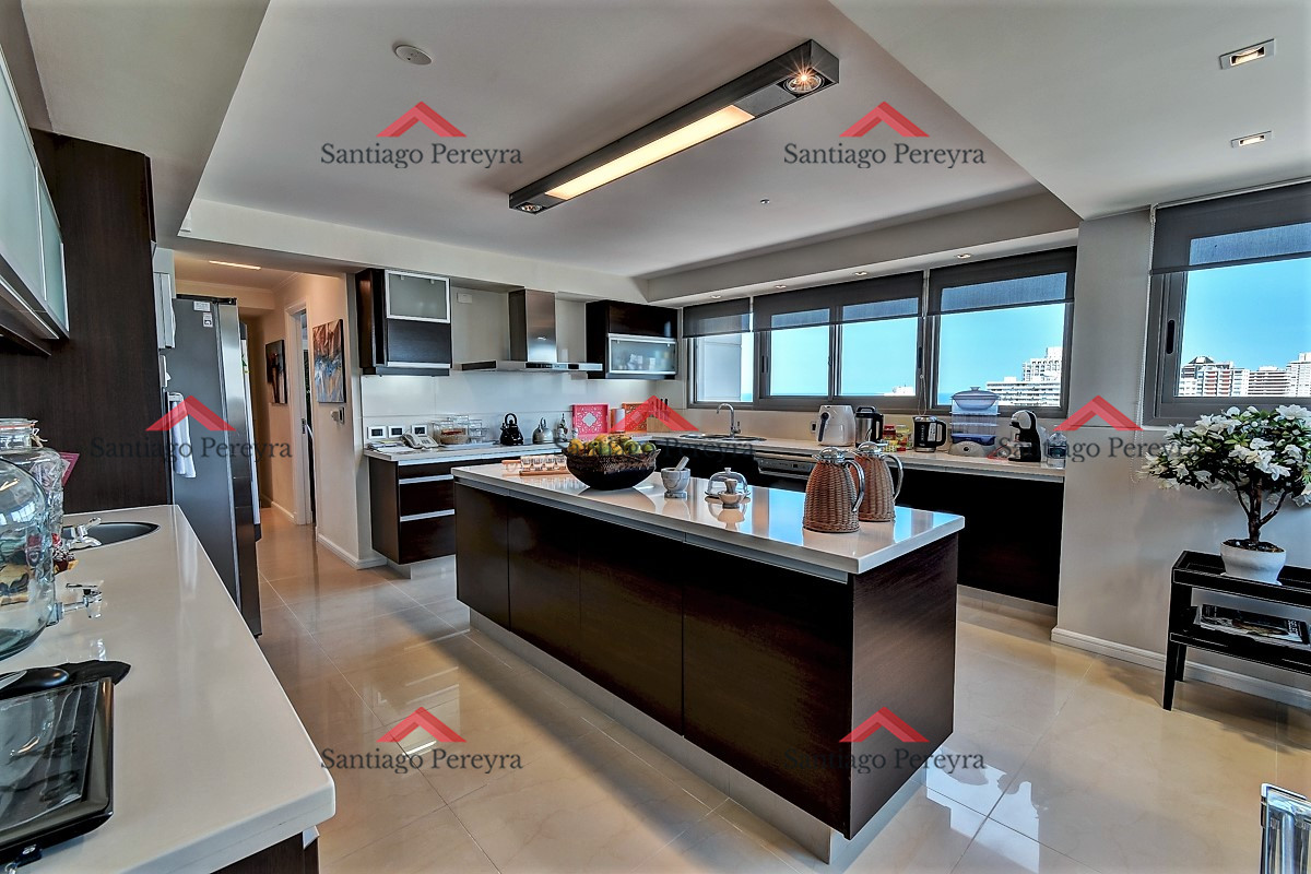 Apartamento ID.5299 - Espectacular semipiso en venta, Punta del Este, Oportunidad