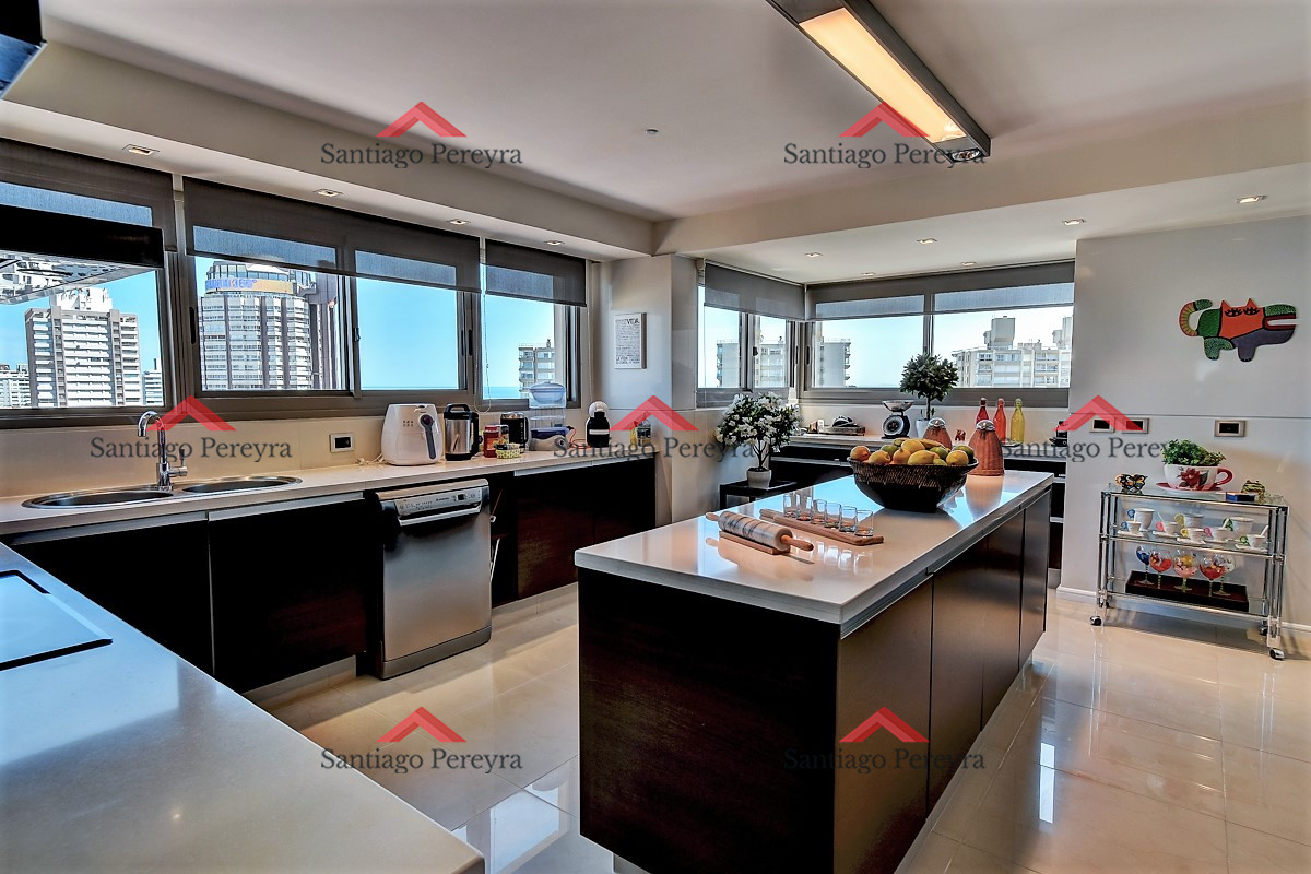 Apartamento ID.5299 - Espectacular semipiso en venta, Punta del Este, Oportunidad