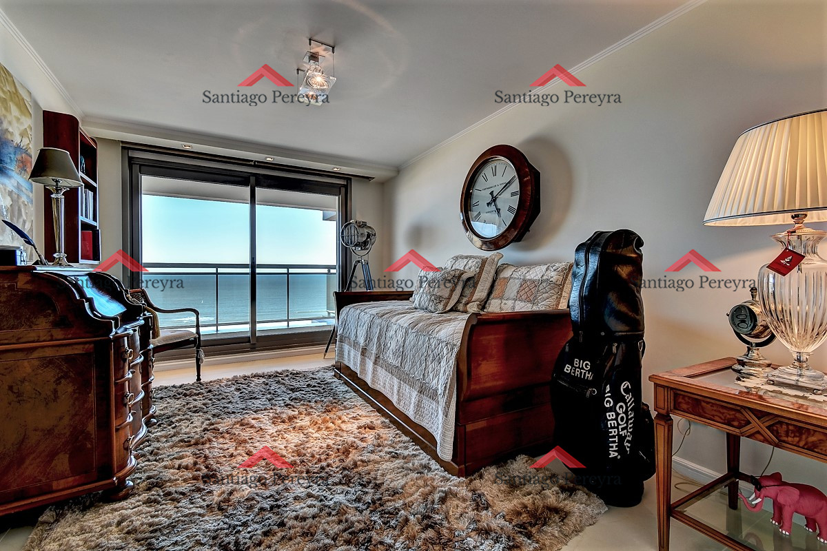 Apartamento ID.5299 - Espectacular semipiso en venta, Punta del Este, Oportunidad