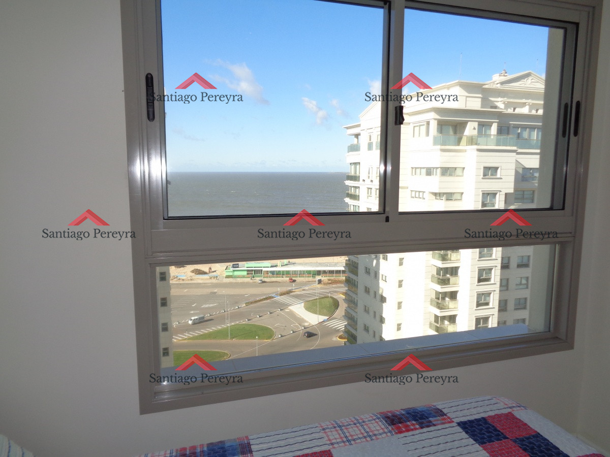 Apartamento ID.7988 - PENT HOUSE EN TORRE IMPERIAL DE PUNTA DEL ESTE VENTA 