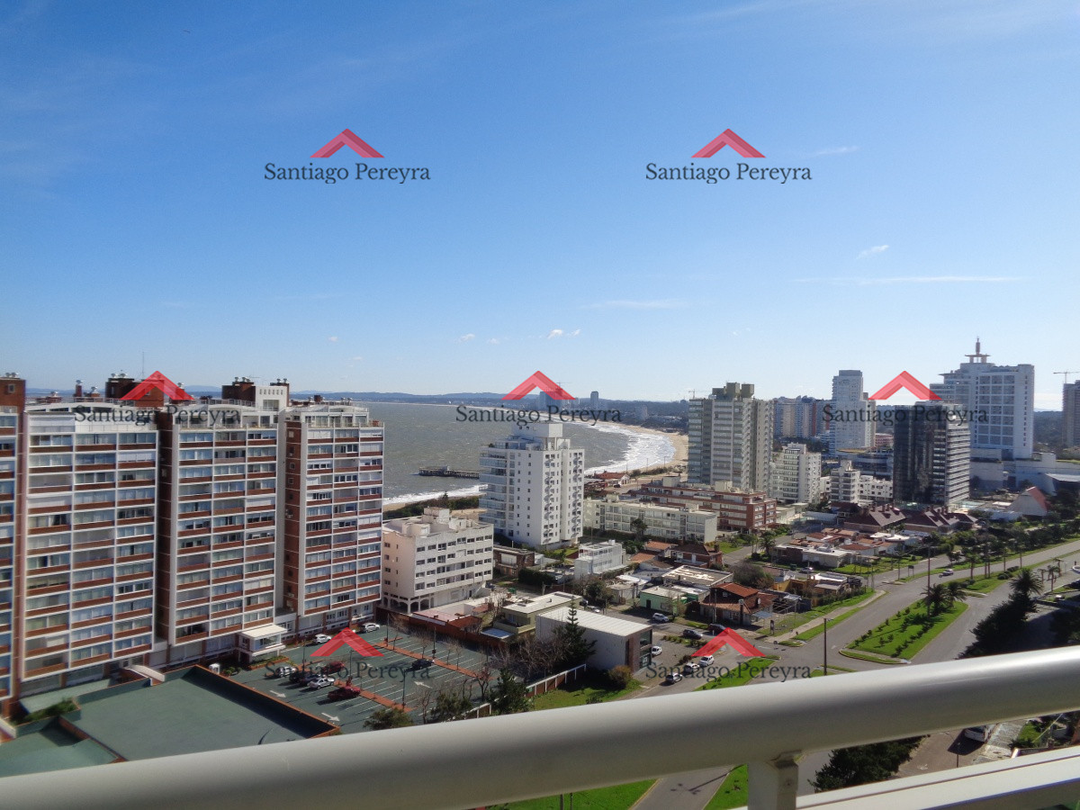 Apartamento ID.7988 - PENT HOUSE EN TORRE IMPERIAL DE PUNTA DEL ESTE VENTA 