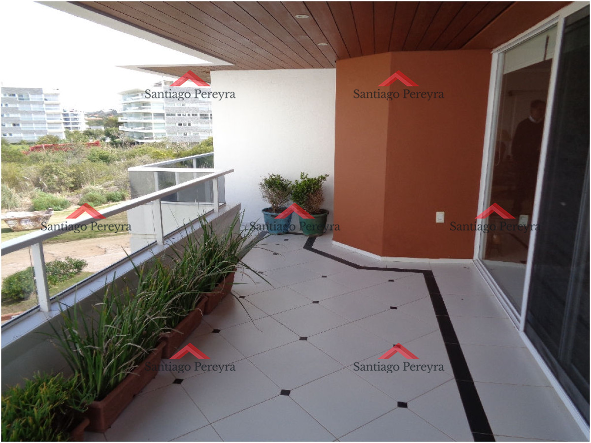 Apartamento ID.5720 - Apartamento en Brava, 3 dormitorios *