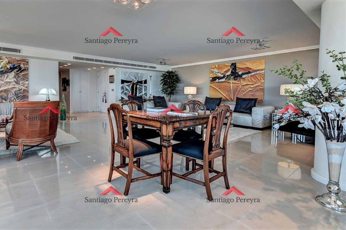Apartamento ID.5299 - Espectacular semipiso en venta, Punta del Este, Oportunidad