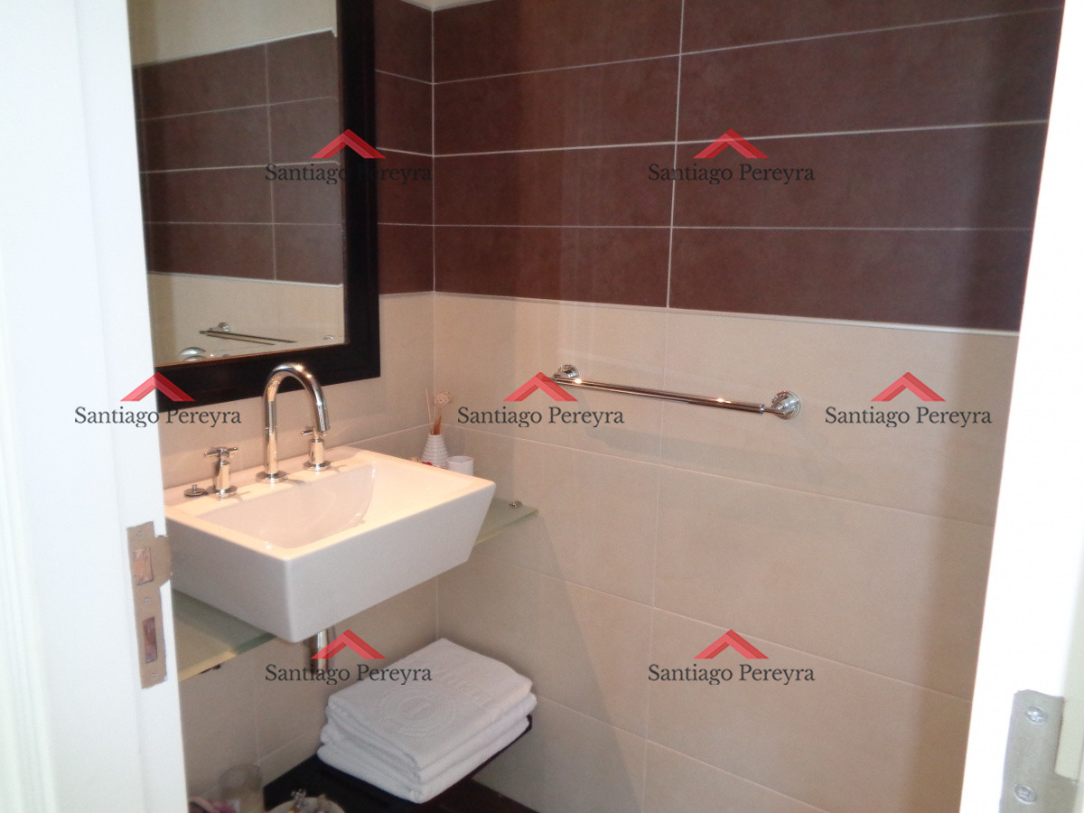 Apartamento ID.7988 - PENT HOUSE EN TORRE IMPERIAL DE PUNTA DEL ESTE VENTA 