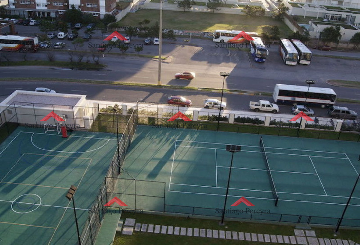 Apartamento ID.5299 - Espectacular semipiso en venta, Punta del Este, Oportunidad