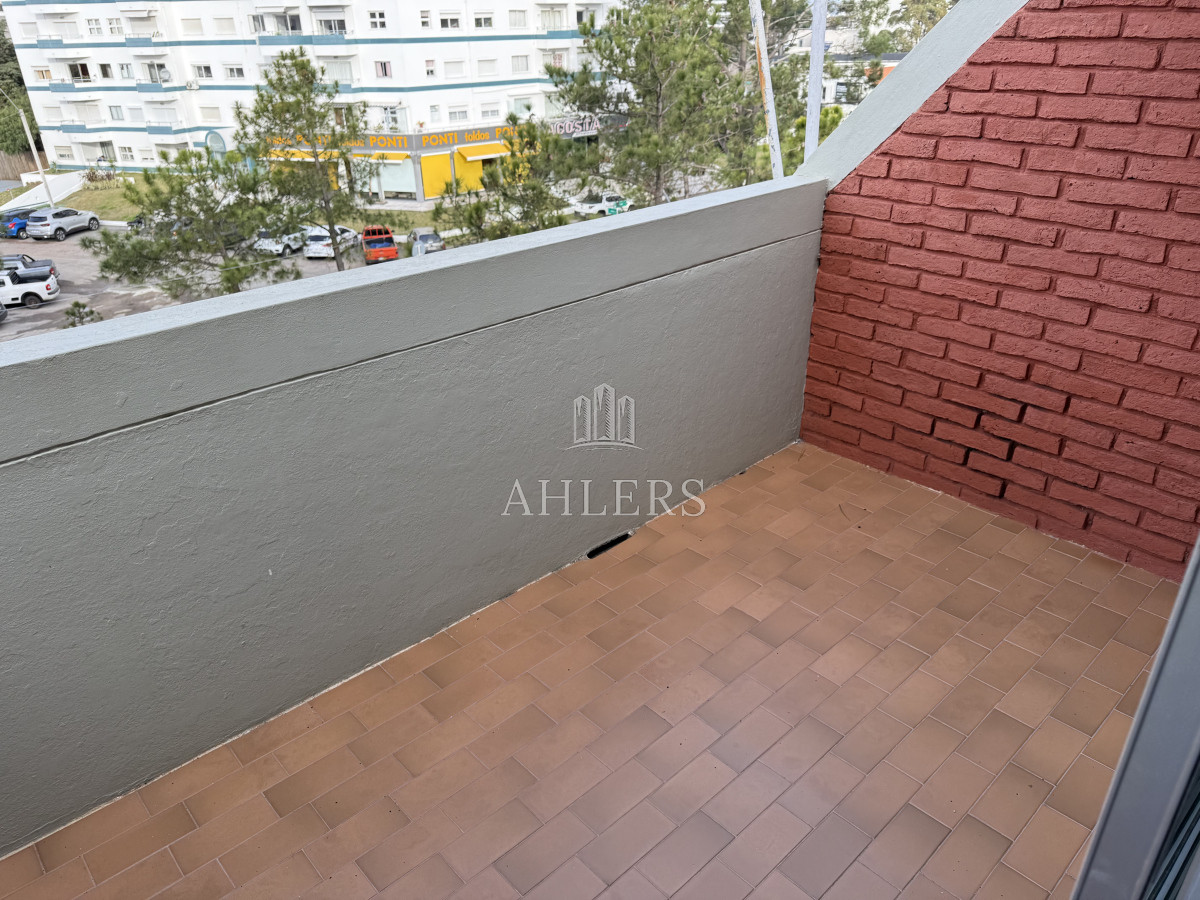 Apartamento ID.306 - 2 DORMITORIOS ALQUILER ANUAL EN PUNTA DEL ESTE 