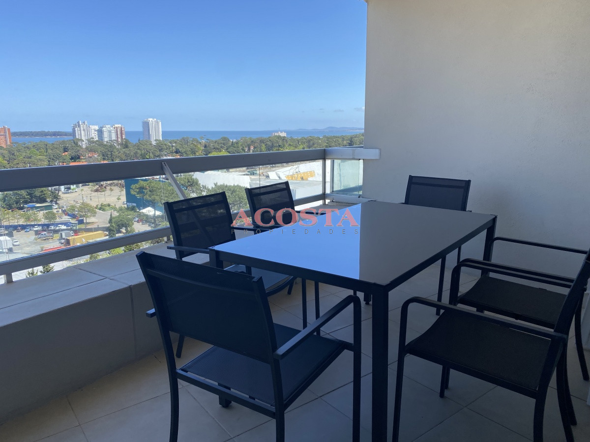 Apartamento ID.268 - HERMOSO APARTAMENTO 3 DORMITORIOS Y DEPENDENCIA VENTA EN PUNTA DEL ESTE