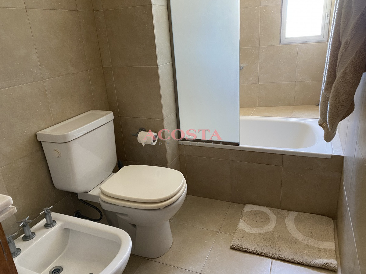 Apartamento ID.268 - HERMOSO APARTAMENTO 3 DORMITORIOS Y DEPENDENCIA VENTA EN PUNTA DEL ESTE