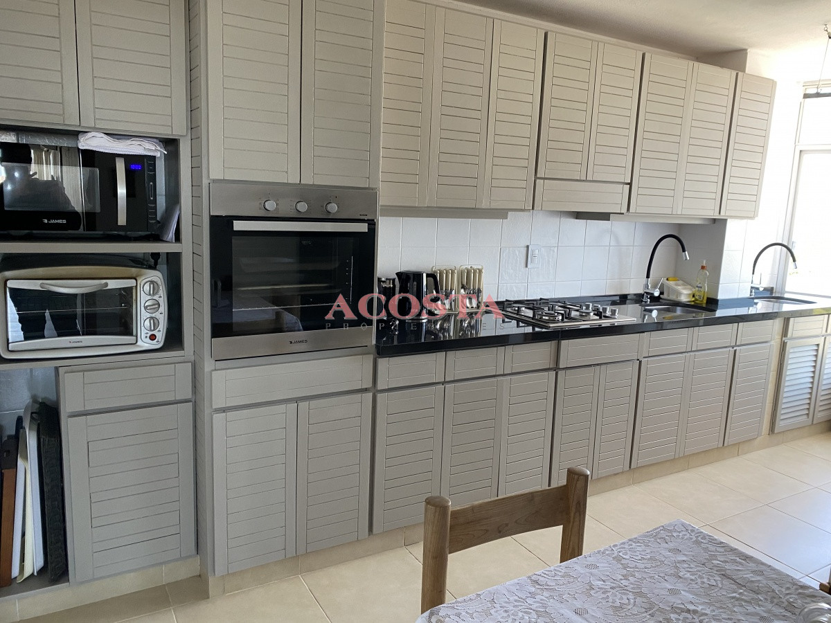 Apartamento ID.268 - HERMOSO APARTAMENTO 3 DORMITORIOS Y DEPENDENCIA VENTA EN PUNTA DEL ESTE