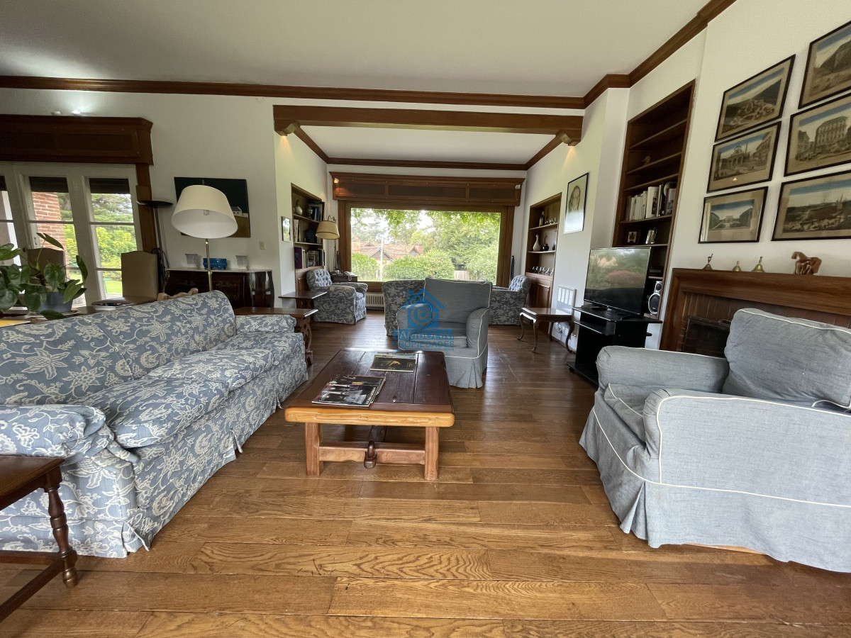 Casa ID.488 - En alquiler, magnifica casa, 5 dormitorios, Golf, Punta del Este