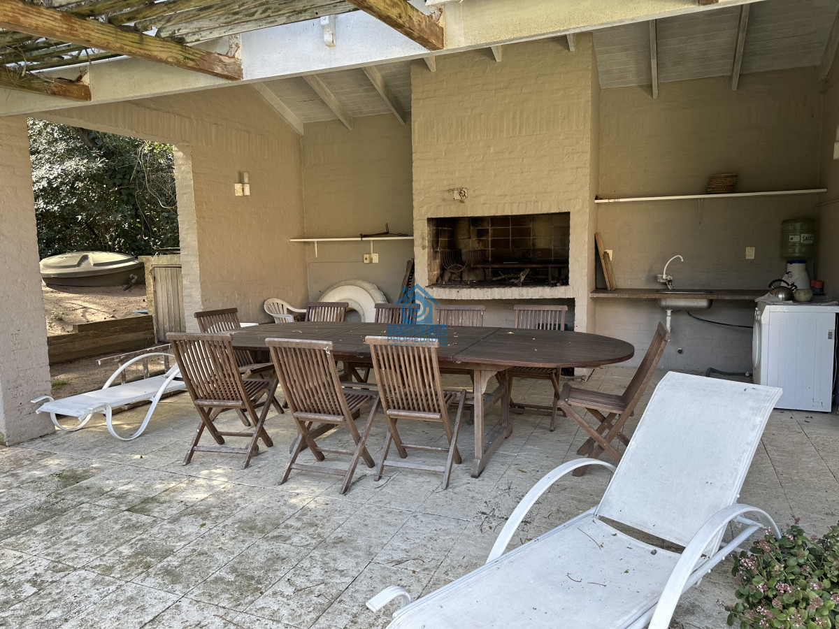 Casa ID.293 - SAN RAFAEL, PUNTA DEL ESTE EN VENTA CASA 4 DORMITORIOS PISCINA