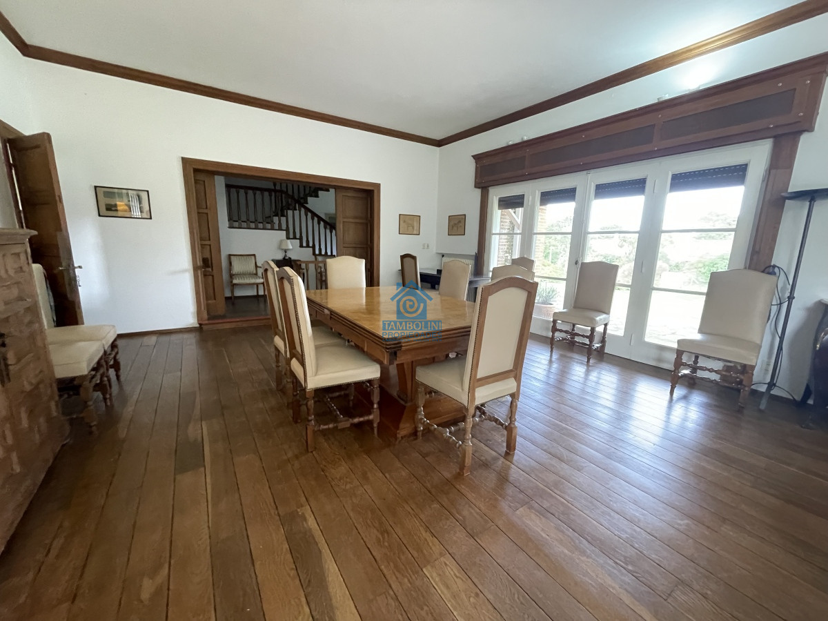 Casa ID.488 - En alquiler, magnifica casa, 5 dormitorios, Golf, Punta del Este