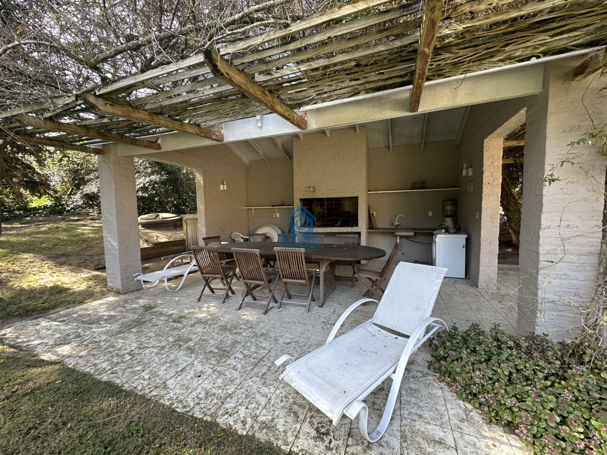 Casa ID.293 - SAN RAFAEL, PUNTA DEL ESTE EN VENTA CASA 4 DORMITORIOS PISCINA