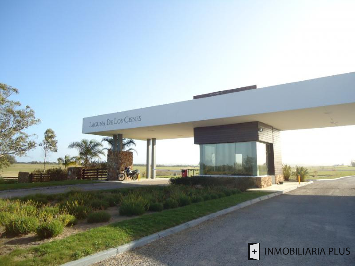 Terreno ID.457 - Venta de Terreno con financiación en La Laguna de los Cisnes Punta del Este C911