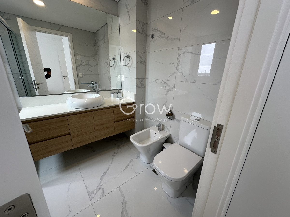 Apartamento ID.2136 - PARAMOUNT ALQUILER ENERO EN PUNTA DEL ESTE, SUPER PREMIUM 2 DORMITORIOS