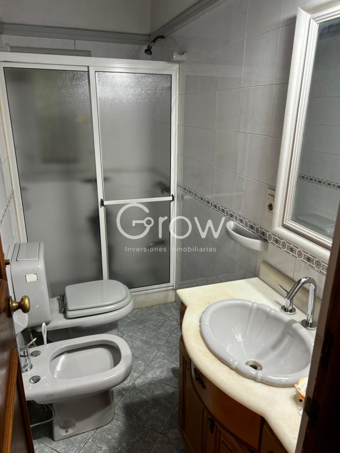 Casa ID.3393 - VENTA EN PINARES PUNTA DEL ESTE CON EXCELENTES DETALLES 4 DORMITOROS PISCINA BARBACOA CERRADA