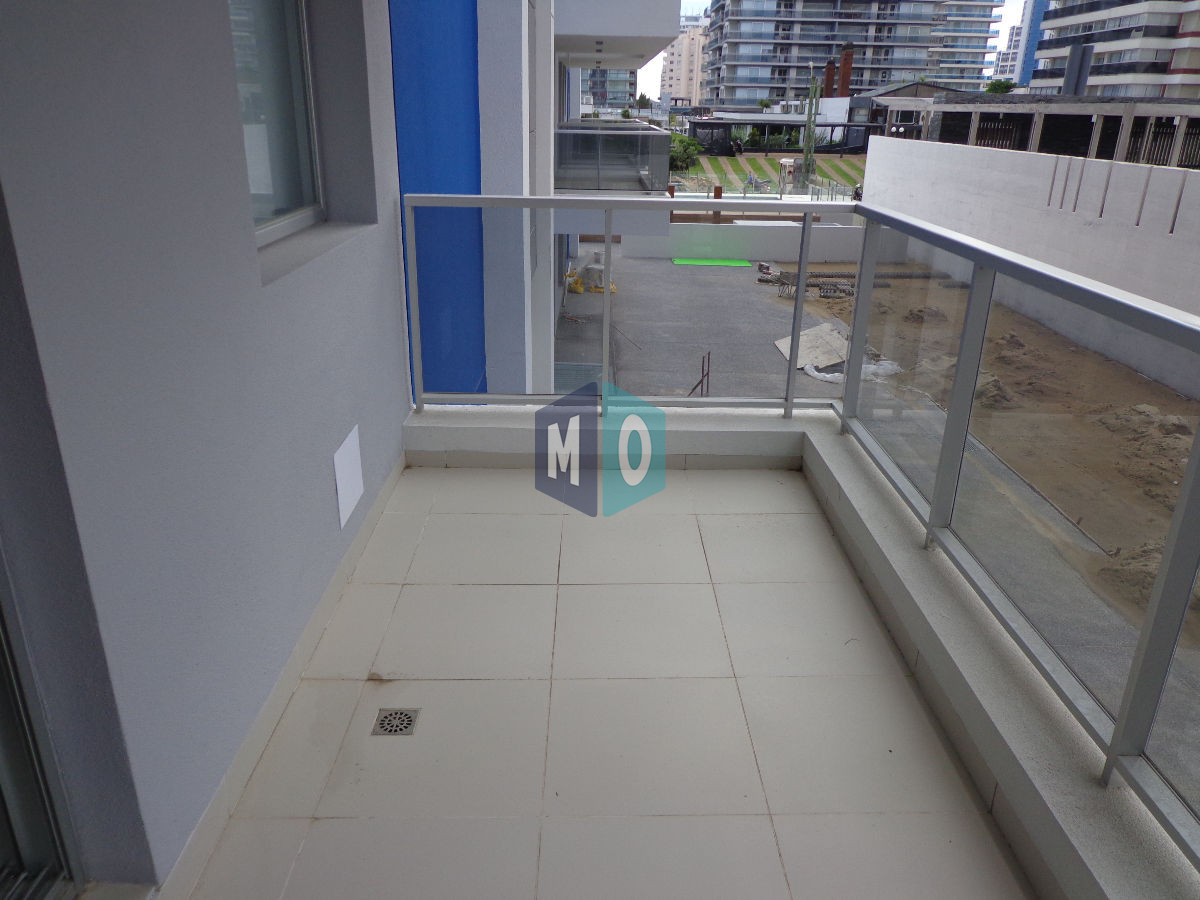 Apartamento ID.480 - Apartamento en Brava, 2 dormitorios, multiples servicios 