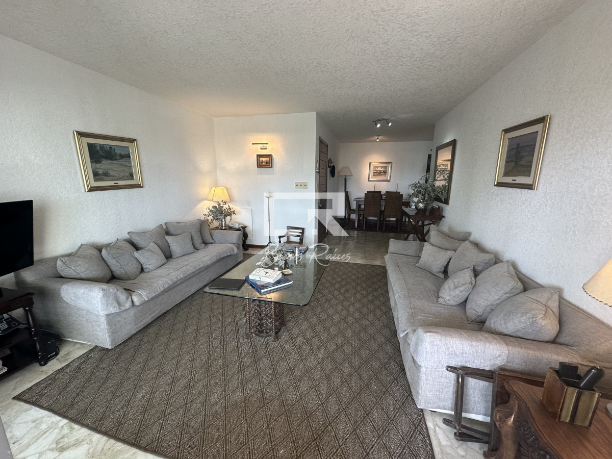 Apartamento ID.775 - FRAGATA FRENTE AL MAR PARADA 19 3 DORMITORIOS ALQUILER TEMPORADA PUNTA DEL ESTE