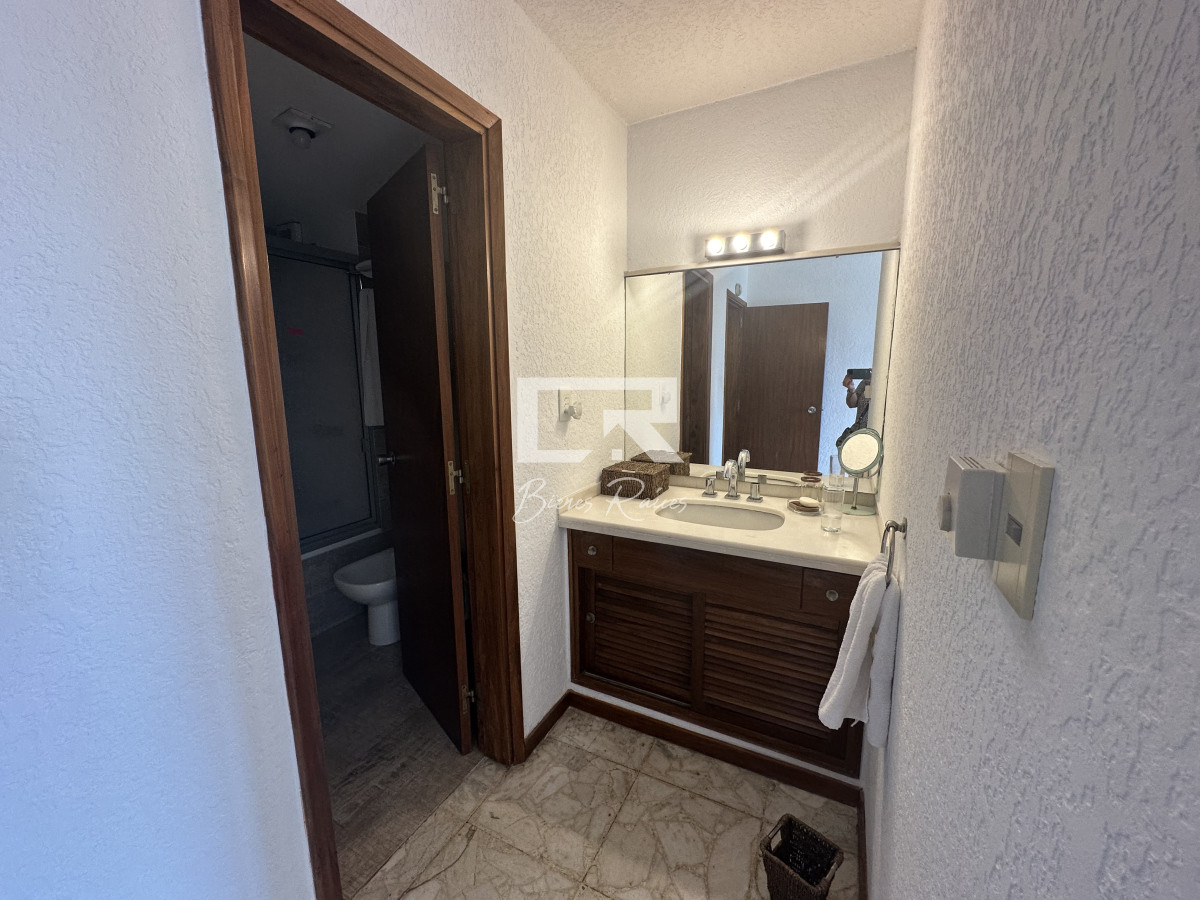 Apartamento ID.775 - FRAGATA FRENTE AL MAR PARADA 19 3 DORMITORIOS ALQUILER TEMPORADA PUNTA DEL ESTE