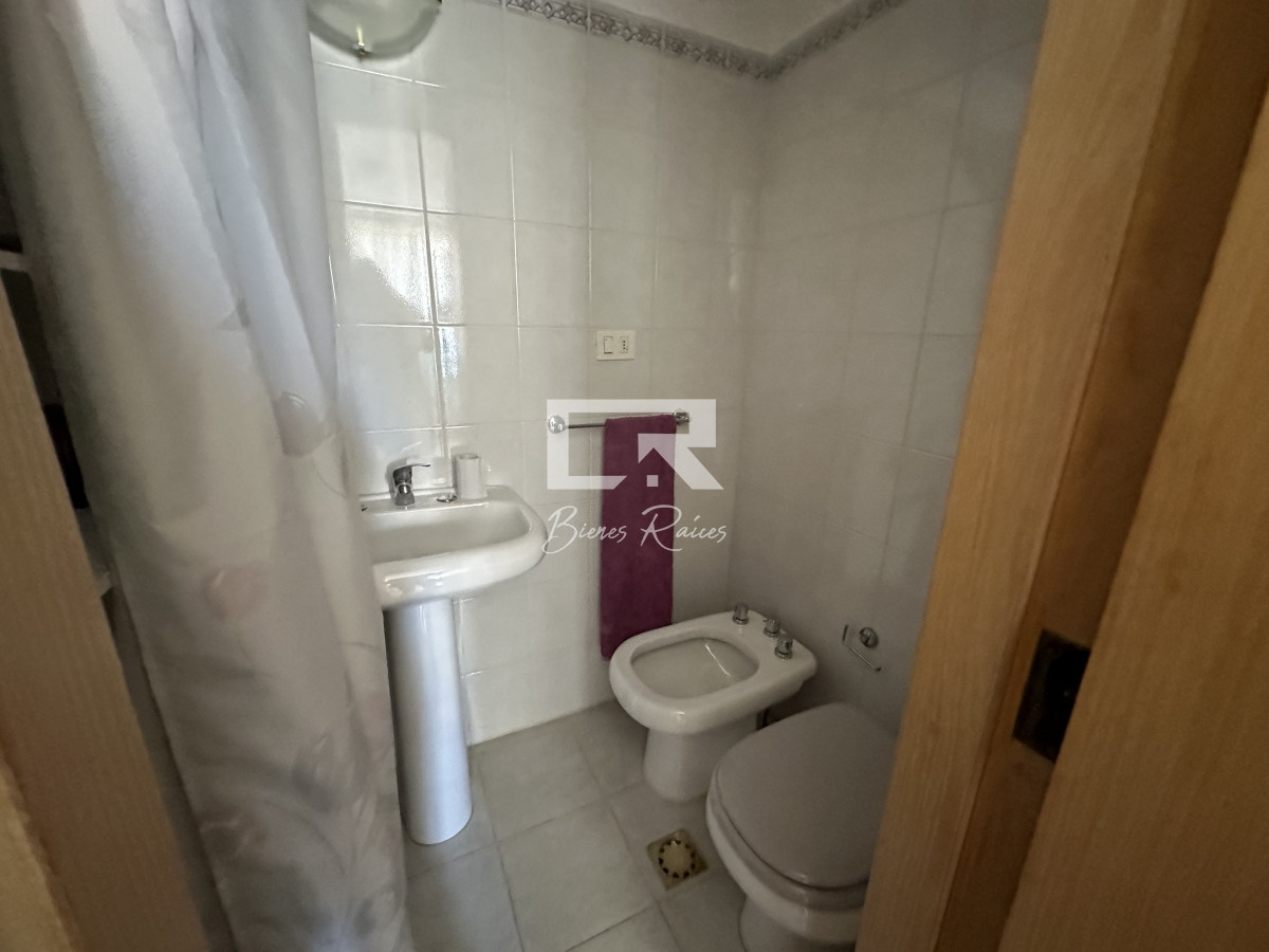 Apartamento ID.222 - SUPER APARTAMETNO EN LA BRAVA, 3 DORMITORIOS Y DEP. PARRILLERO PROPIO EN VENTA PUNTA DEL ESTE