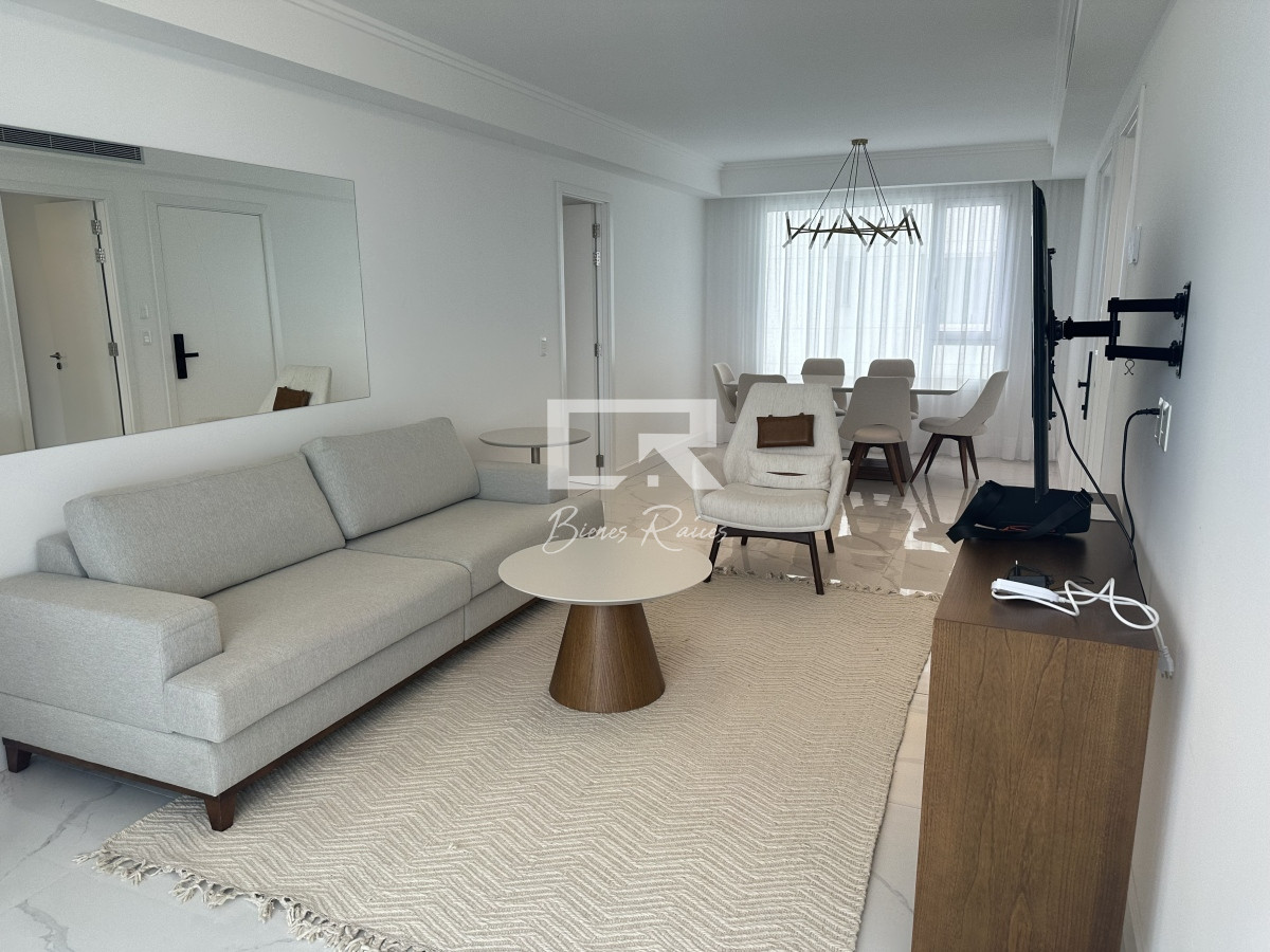 Apartamento ID.744 - PARAMOUNT ALQUILER ENERO EN PUNTA DEL ESTE, SUPER PREMIUM 2 DORMITORIOS