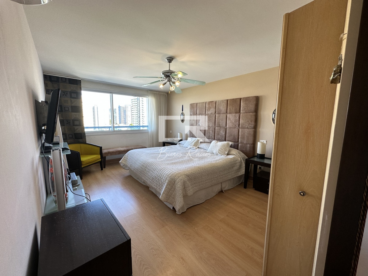 Apartamento ID.222 - SUPER APARTAMETNO EN LA BRAVA, 3 DORMITORIOS Y DEP. PARRILLERO PROPIO EN VENTA PUNTA DEL ESTE