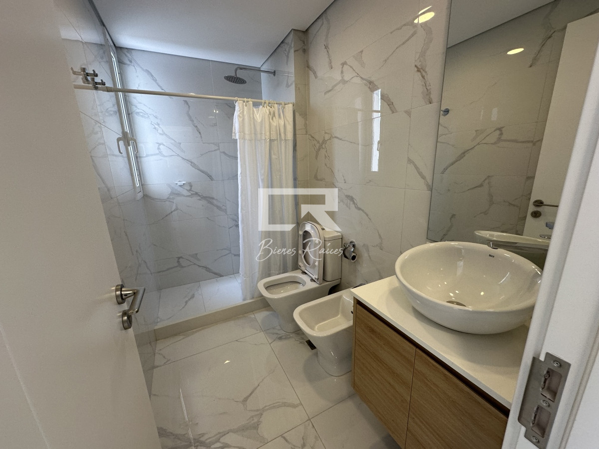 Apartamento ID.744 - PARAMOUNT ALQUILER ENERO EN PUNTA DEL ESTE, SUPER PREMIUM 2 DORMITORIOS