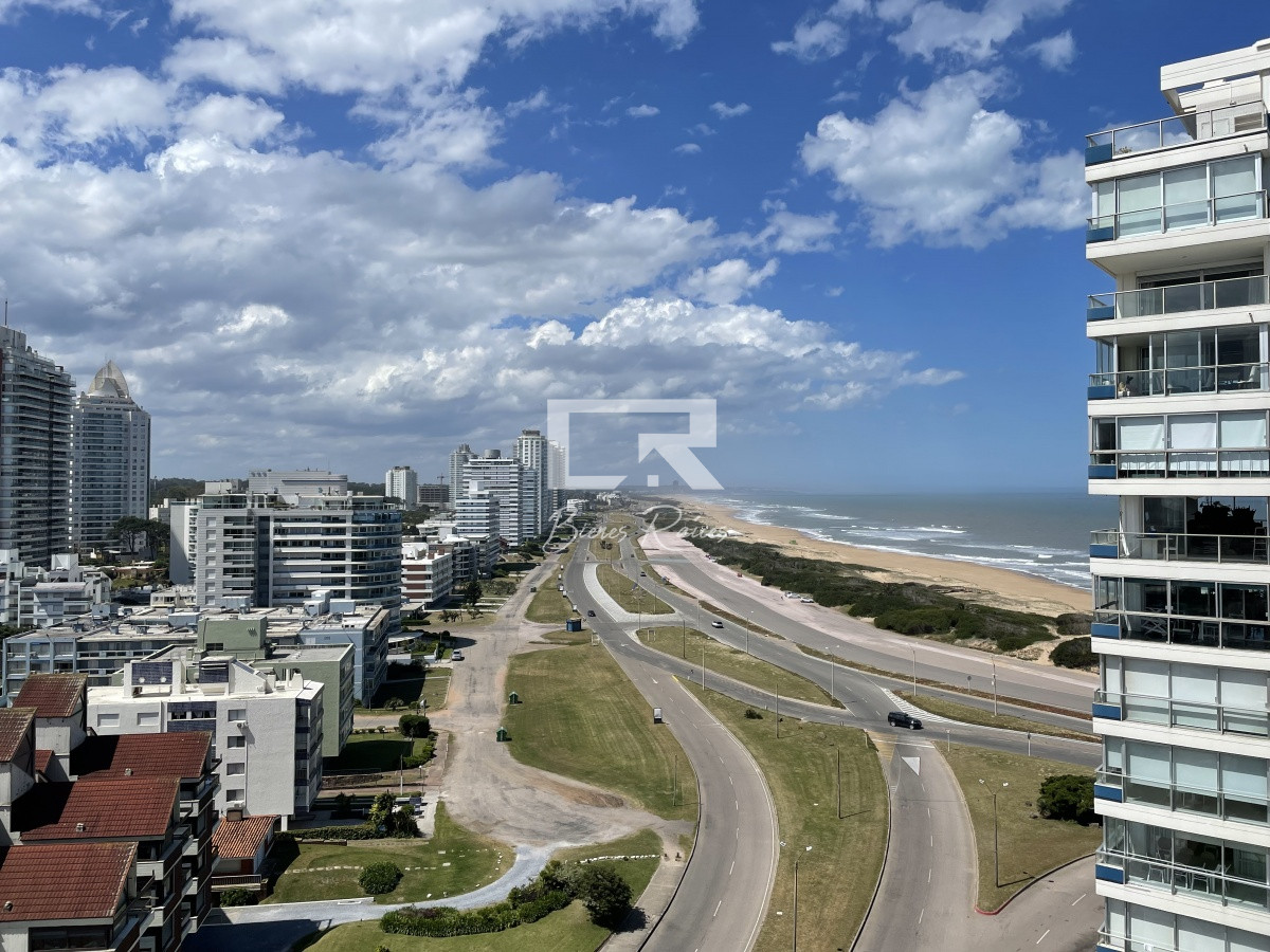 Apartamento ID.738 - BRAVA  3 DORMITORIOS , CON TODOS LOS SERVICIOS 
