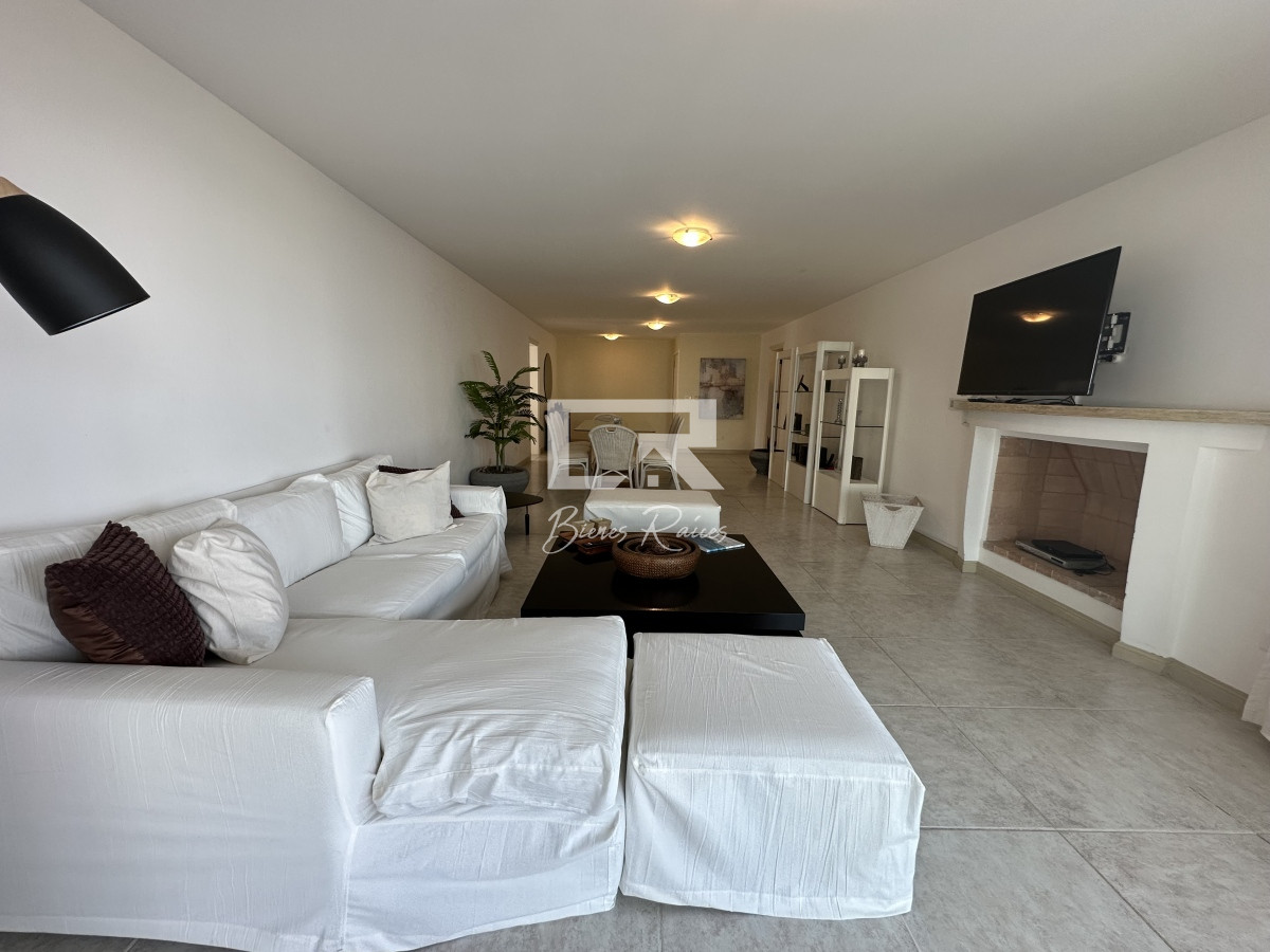 Apartamento ID.608 - EN VENTA 3 DORMITORIOS 2 EN SUITE !!!