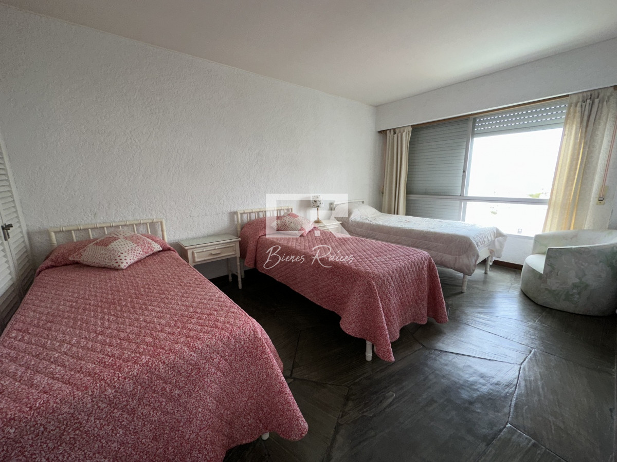 Apartamento ID.215 - VENTA 3 DORMITORIOS EN LA PENINSULA PUNTA DEL ESTE