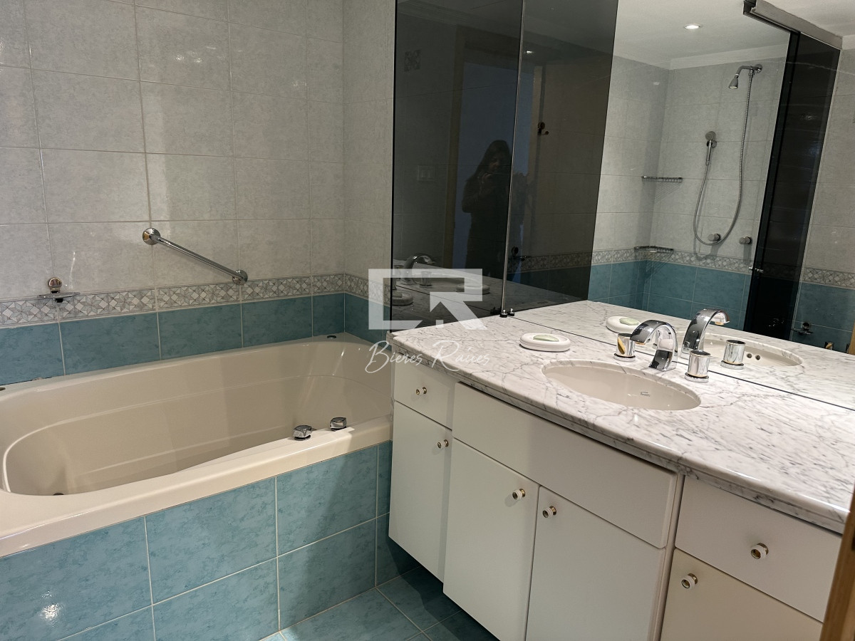 Apartamento ID.222 - SUPER APARTAMETNO EN LA BRAVA, 3 DORMITORIOS Y DEP. PARRILLERO PROPIO EN VENTA PUNTA DEL ESTE