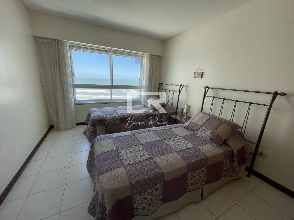 Apartamento ID.738 - BRAVA  3 DORMITORIOS , CON TODOS LOS SERVICIOS 