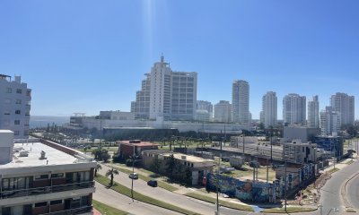 Apartamento en Punta del Este, todos los servicios,  2 dormitorios