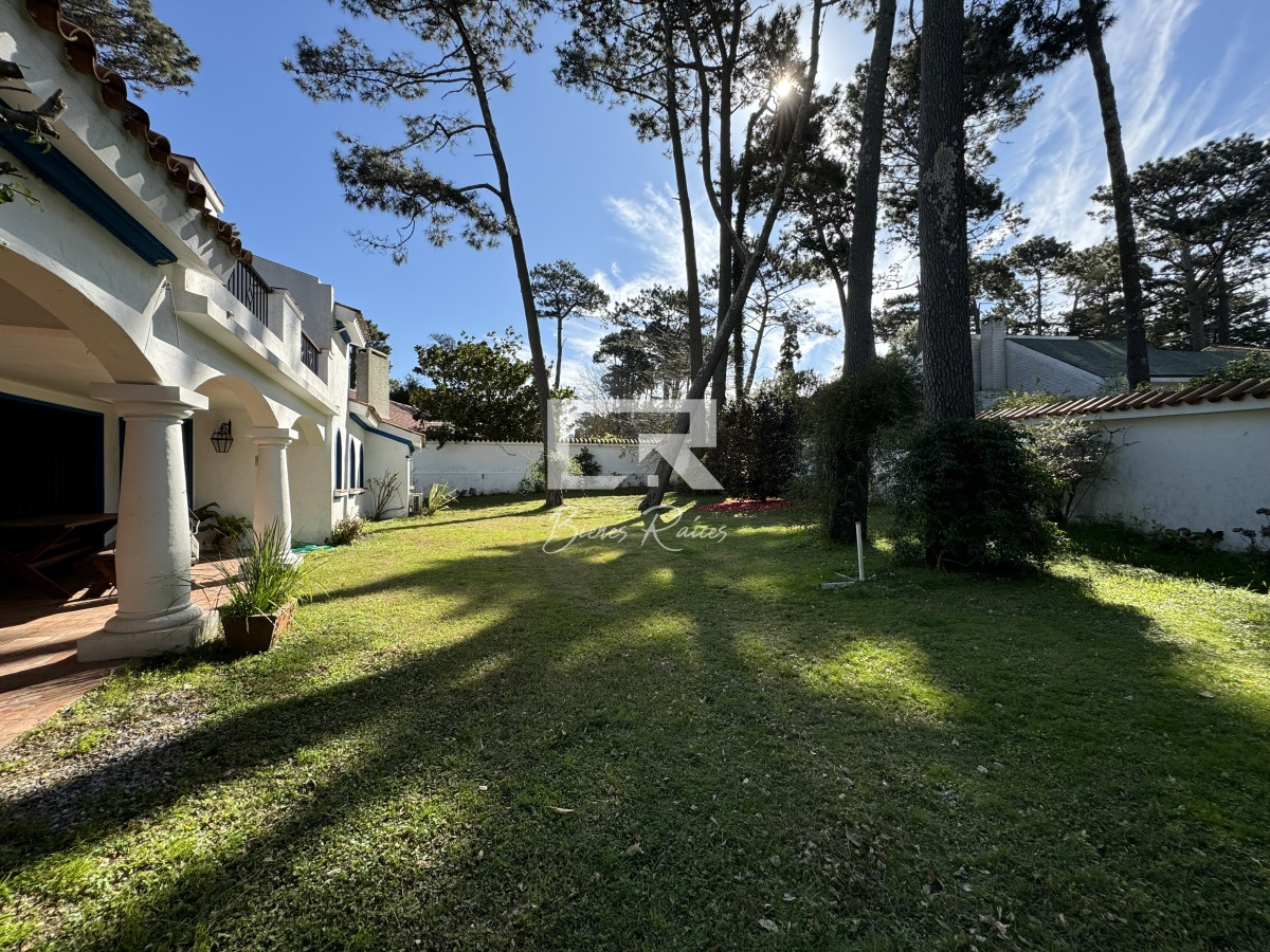 Casa ID.731 - Espectacular casa en venta, estilo colonial, San Rafael, venta, Punta del Este