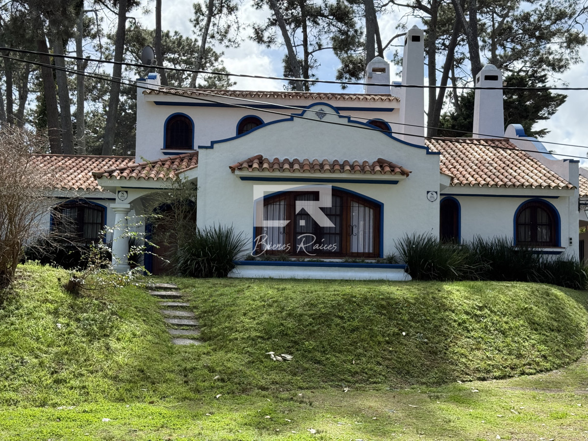 Casa ID.731 - Espectacular casa en venta, estilo colonial, San Rafael, venta, Punta del Este