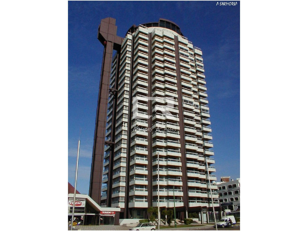 Apartamento ID.254 - Apartamento en Mansa, 3 dormitorios VENTA PUNTA DEL ESTE