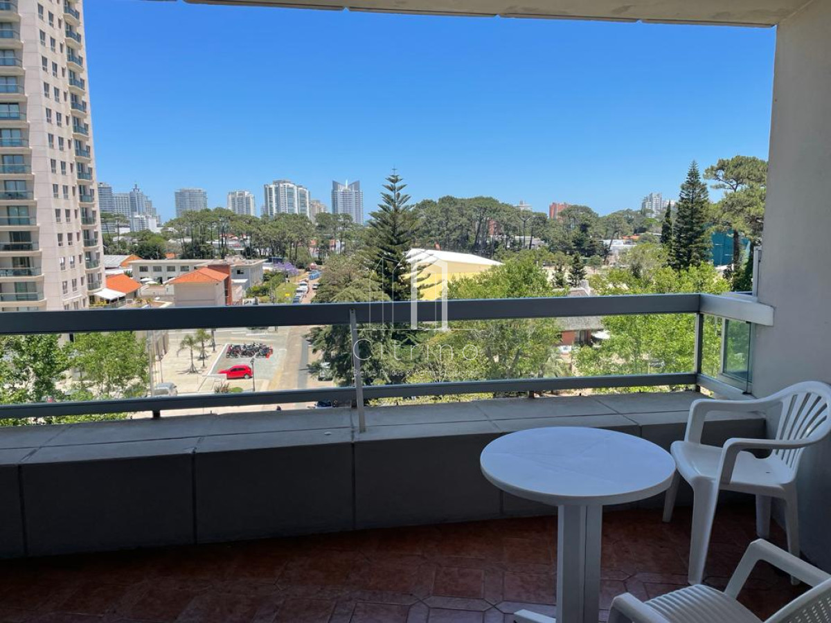 Apartamento ID.1604 - ALQUILER ANUAL 3 DORMITORIOS Y DEP ROOSEVELT PUNTA DEL ESTE