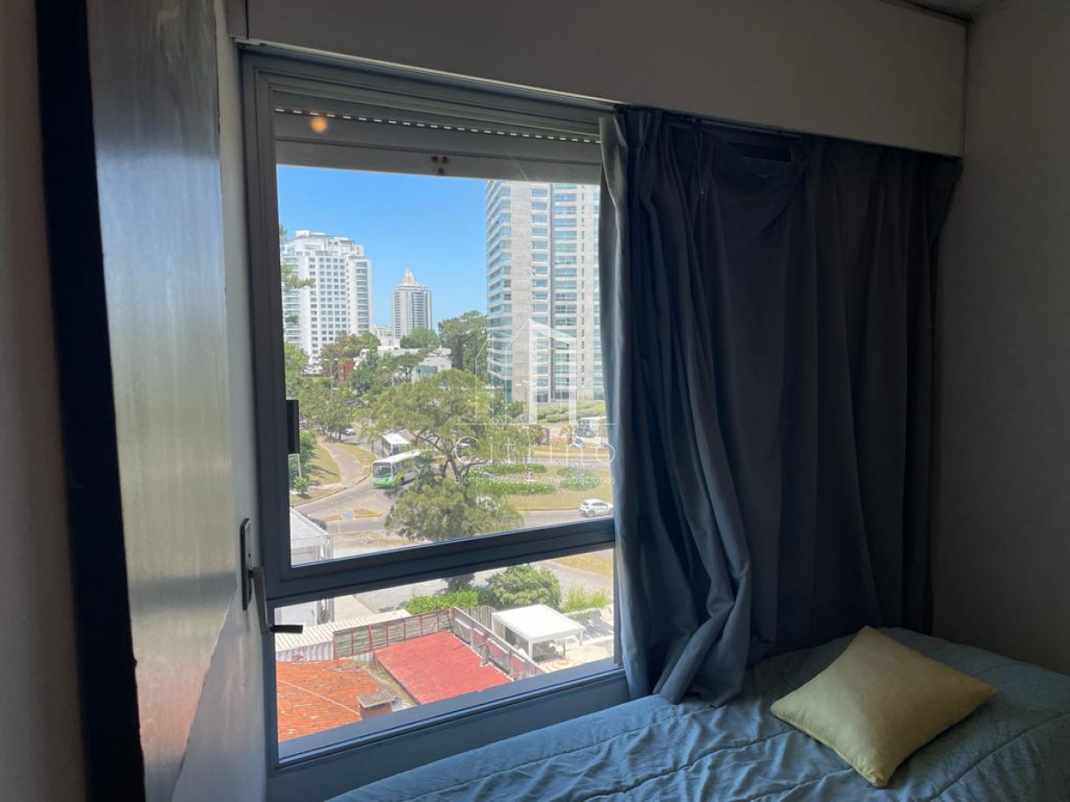 Apartamento ID.1604 - ALQUILER ANUAL 3 DORMITORIOS Y DEP ROOSEVELT PUNTA DEL ESTE