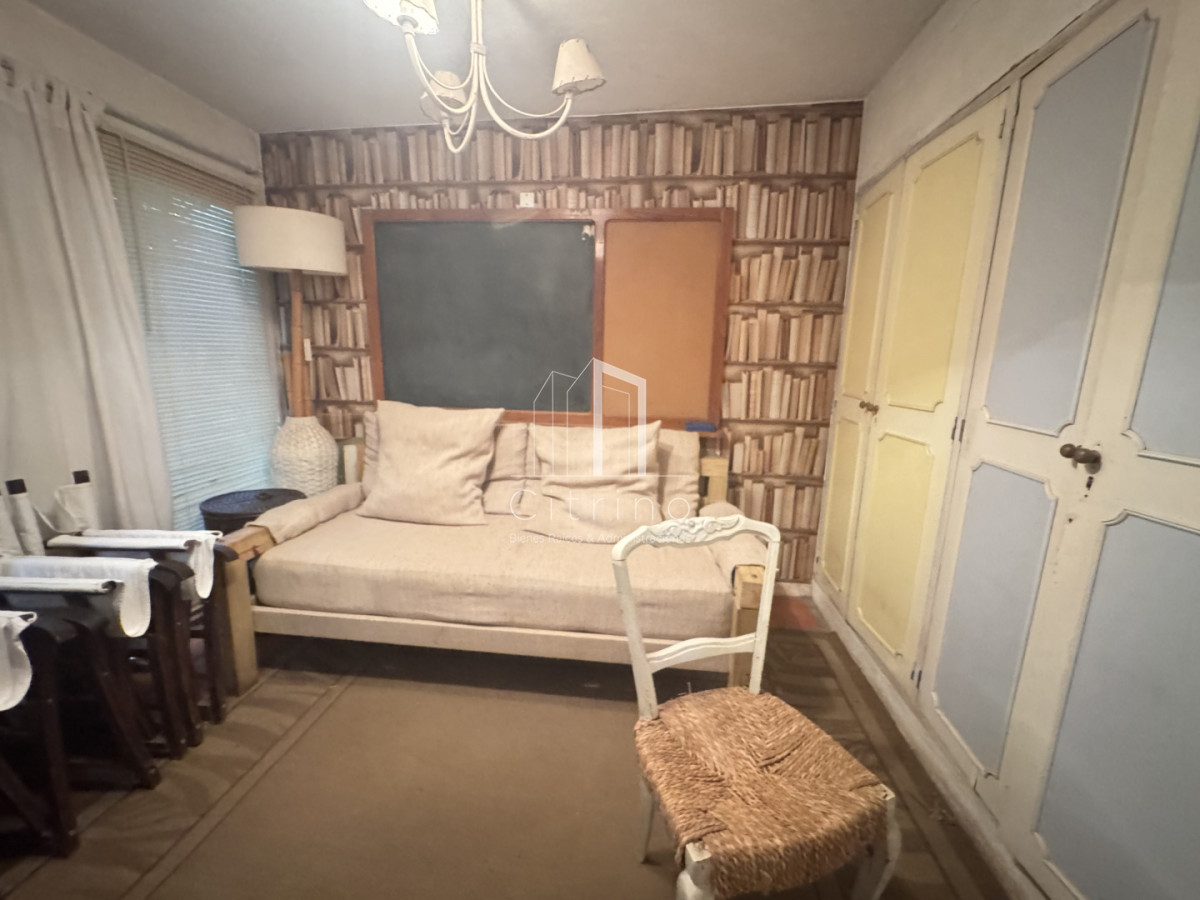 Casa ID.1654 - Casa en  Pinares. 4 dormitorios, 2 baños, piscina, parrillero