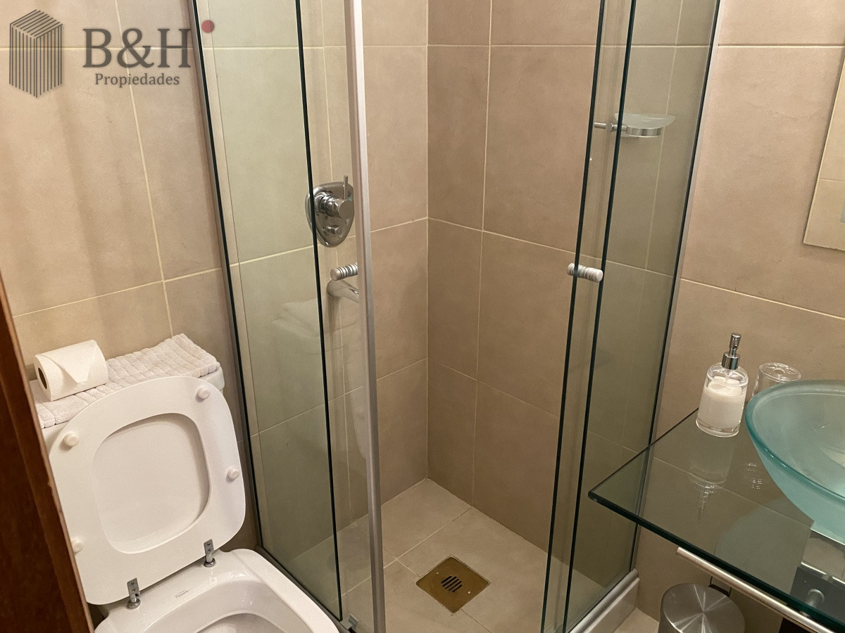 Apartamento ID.502 - HERMOSO APARTAMENTO 3 DORMITORIOS Y DEPENDENCIA VENTA EN PUNTA DEL ESTE