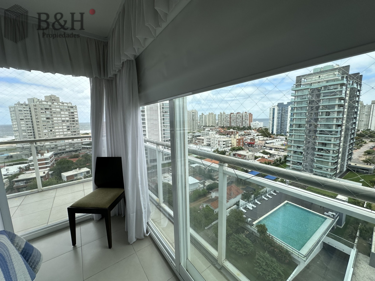 Apartamento ID.1694 - TORRE MANHATTAN, ALQUILER ENERO, 3 DORMITORIOS, TERRAZA CON PARRILLERO PUNTA DEL ESTE
